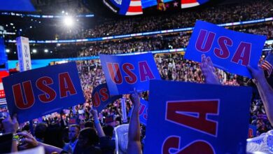 Photo of At convention, Democrats claim patriotism, American flag as their own