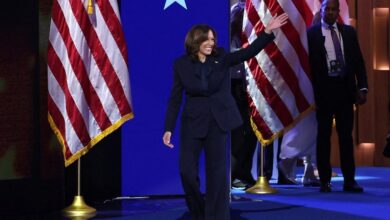 Photo of Kamala Harris’ big night helps Democrats reverse their fortunes