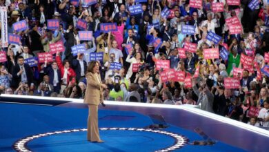 Photo of In biggest speech of her career, Harris hopes to tell her story first