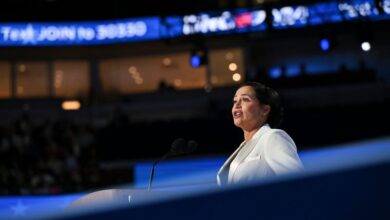 Photo of The striking differences in who’s speaking at the two conventions