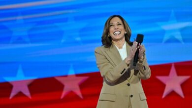 Photo of Kamala Harris reports massively outraising Trump in July