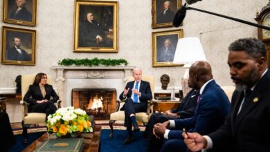 Photo of Harris and Biden to address Black leaders amid battle for voters of color