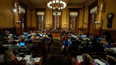 Photo of Pro-Trump Georgia election board votes to require hand counts of ballots