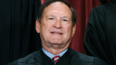 Photo of Justice Alito reports concert tickets, stocks in 2023 financial report