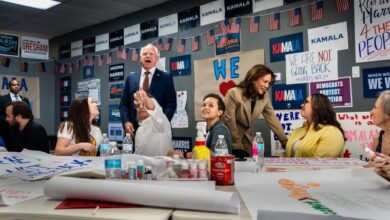 Photo of Harris donors are younger and less partisan than Biden’s