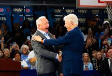 Photo of After low profile, Bill Clinton steps back on stage as surrogate for Harris