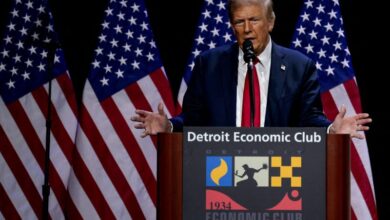 Photo of Harris, Democrats seize on Trump comments insulting Detroit