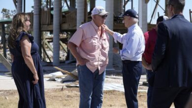 Photo of Biden calls for putting ‘politics aside’ in visit to storm-ravaged Florida, Georgia