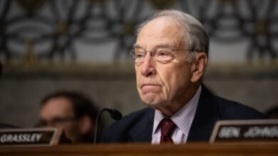 Photo of Anonymous GOP senator concerned about Grassley, 91, reclaiming key Judiciary Committee chair: report