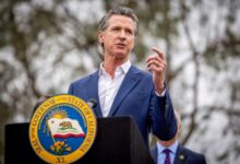 Photo of Gov. Gavin Newsom says he will provide residents rebates if Trump removes EV tax credit