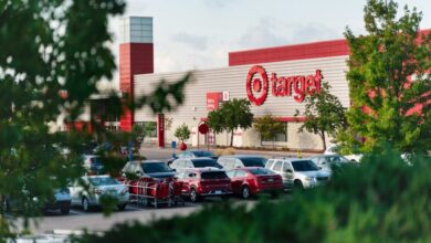 Photo of Target stock falls 21% as big discounting effort falls short