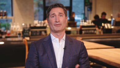 Photo of 7 ways that Starbucks CEO Brian Niccol plans to change the coffee chain