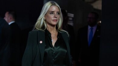 Photo of Who is Pam Bondi, Trump’s new pick for attorney general?