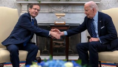 Photo of Israeli leader tells Biden ‘we have to get hostages back’ who are ‘going through hell in dungeons of Gaza’