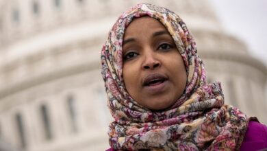 Photo of Ilhan Omar blasts Harris-Walz campaign for courting Liz Cheney: ‘Huge misstep’