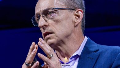 Photo of Intel CEO retires as chipmaker loses ground in AI revolution