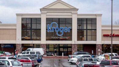 Photo of Judge blocks Albertsons-Kroger $25 billion supermarket merger