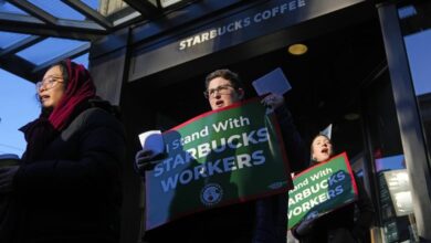 Photo of Starbucks union announces strike to last through Christmas Eve in 3 major cities