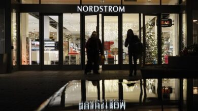 Photo of Nordstrom to go private in $6.25 billion deal with founding family, Mexican retailer