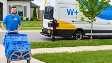 Photo of Consumer protection board sues Walmart and fintech firm over gig-worker driver pay access