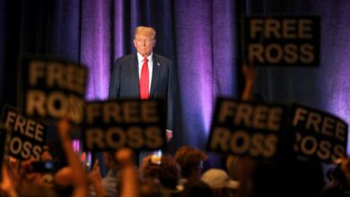 Photo of Trump signs ‘full and unconditional’ pardon of Silk Road creator Ross Ulbricht