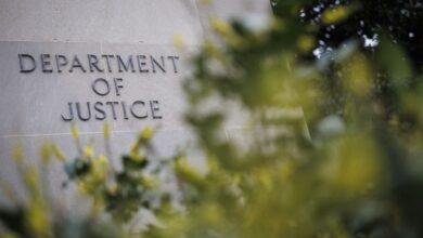 Photo of Department of Justice freezes all civil rights division cases: report