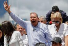 Photo of Venezuelan opposition leader who claimed victory over Maduro meets with Biden