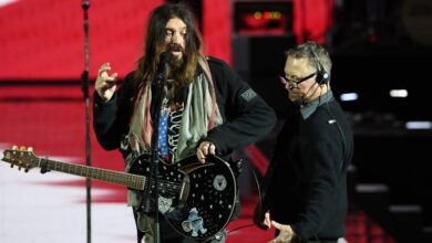 Photo of Billy Ray Cyrus explains Trump inaugural ball performance that concerned fans