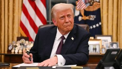 Photo of Trump brings back Diet Coke button to White House Oval Office