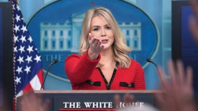 Photo of Karoline Leavitt offers words of wisdom to young women at CPAC: ‘Just believe in yourself’