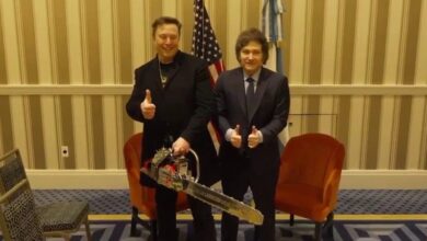 Photo of Chainsaw-wielding Elon Musk makes ‘Dark MAGA’ appearance with Javier Milei at CPAC