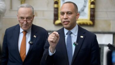 Photo of Rep. Jeffries warns Americans will be ‘devastated’ after House Republicans advance ‘largest Medicaid cut’