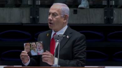 Photo of Netanyahu shows picture of Bibas family at combat officers’ graduation: ‘Remember what we are fighting for’