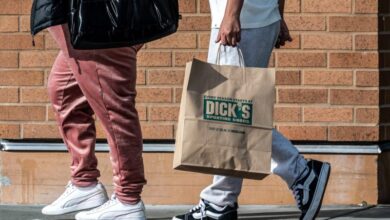 Photo of Dick’s Sporting Goods is latest retailer to forecast rocky 2025 as recession fears swirl