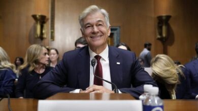 Photo of Dr. Oz bats back Democratic attempts to paint him as a ‘snake oil’ salesman in Senate hearing