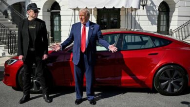 Photo of FLASHBACK: Biden also paraded electric vehicles at the White House when he drove a Jeep Wrangler in 2021