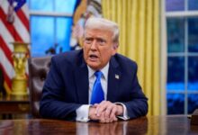 Photo of Trump downplays Canada’s liberal lean from Oval Office, calls border an ‘artificial line’